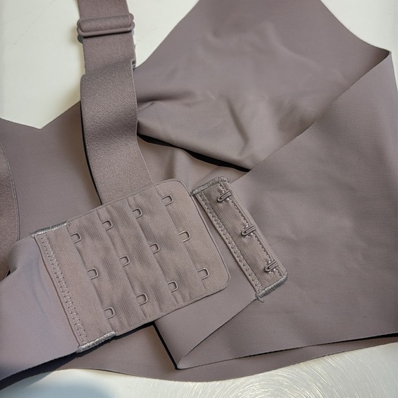 Knix Wireless Bra in Pink Size 7 - Picture 3 of 4